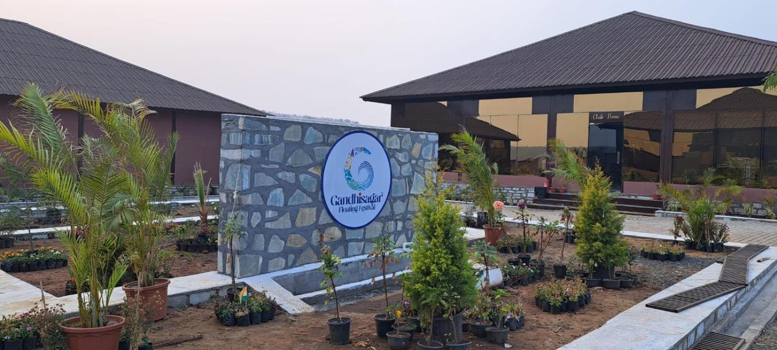 ホテル Gandhisagar Forest Retreat Gurla エクステリア 写真